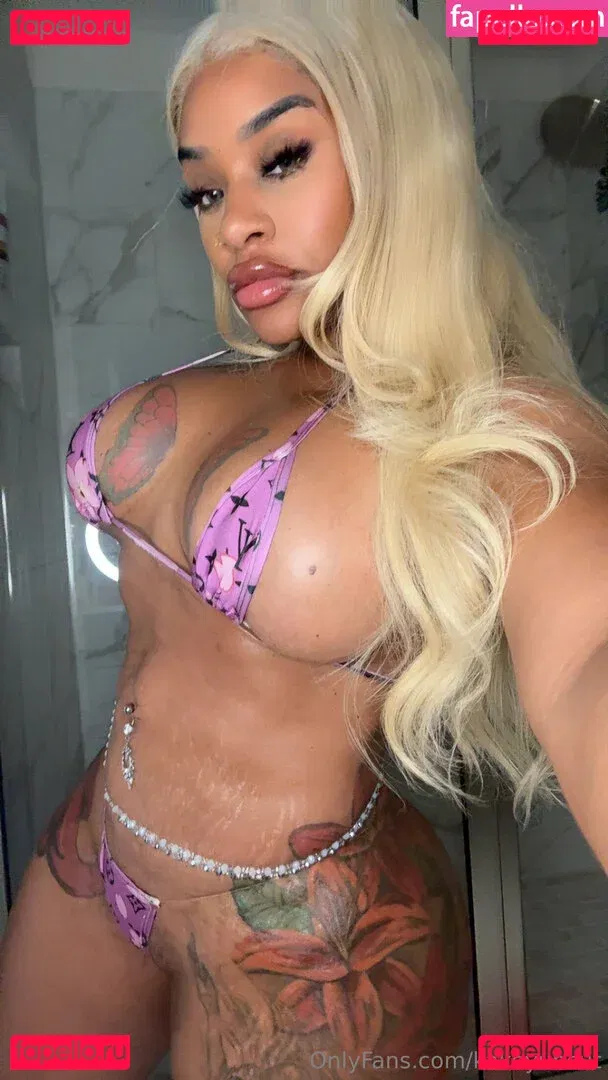 kakeyuncut Onlyfans Photo Gallery 