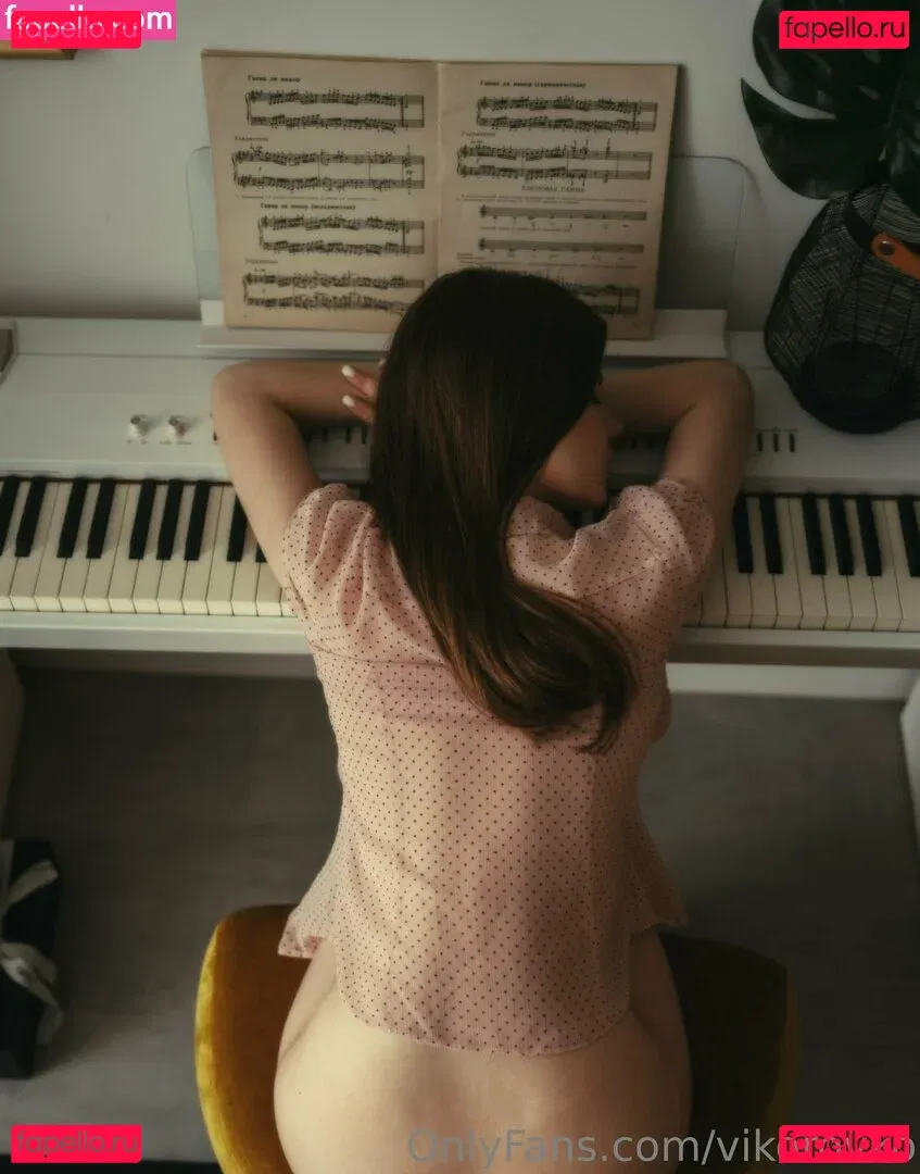 vikorovko Onlyfans Photo Gallery 