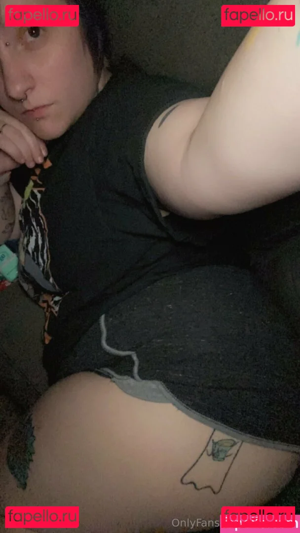 uwu.yor Onlyfans Photo Gallery 