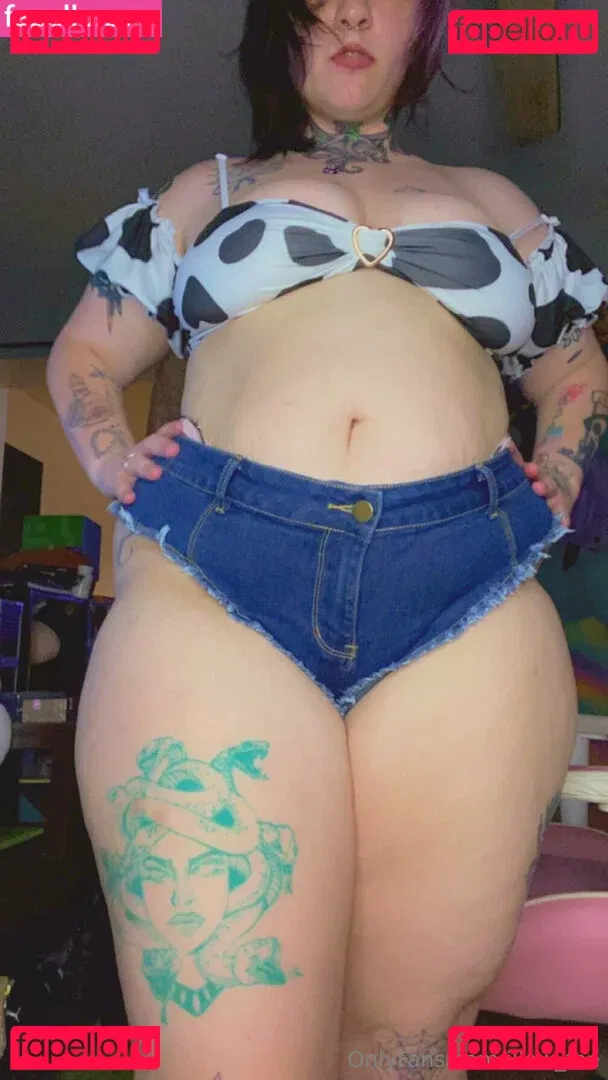 uwu.yor Onlyfans Photo Gallery 