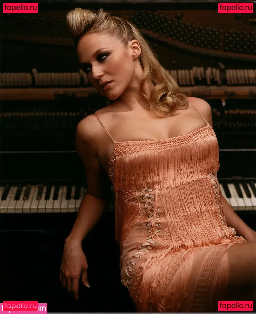 Jewel Kilcher Onlyfans Photo Gallery 