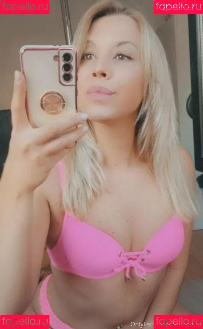 benzpaula Onlyfans Photo Gallery 