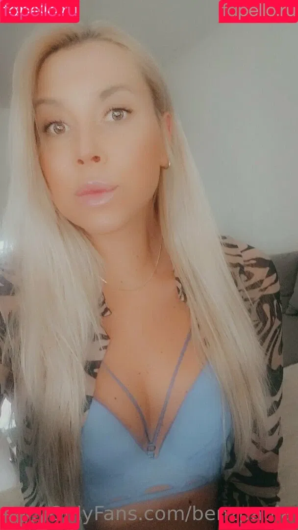 benzpaula Onlyfans Photo Gallery 