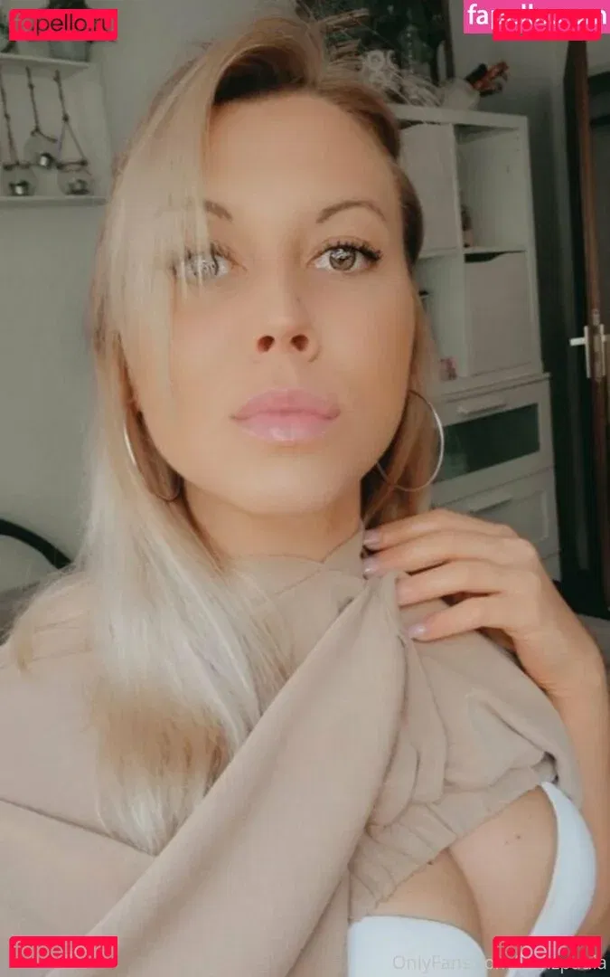 benzpaula Onlyfans Photo Gallery 