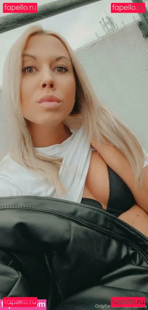 benzpaula Onlyfans Photo Gallery 