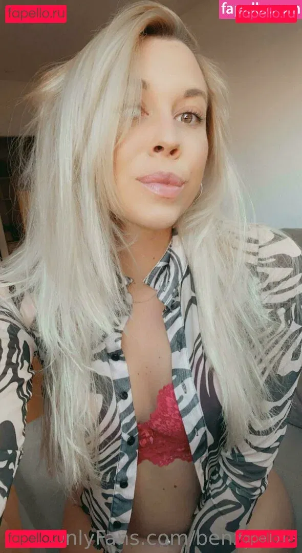benzpaula Onlyfans Photo Gallery 