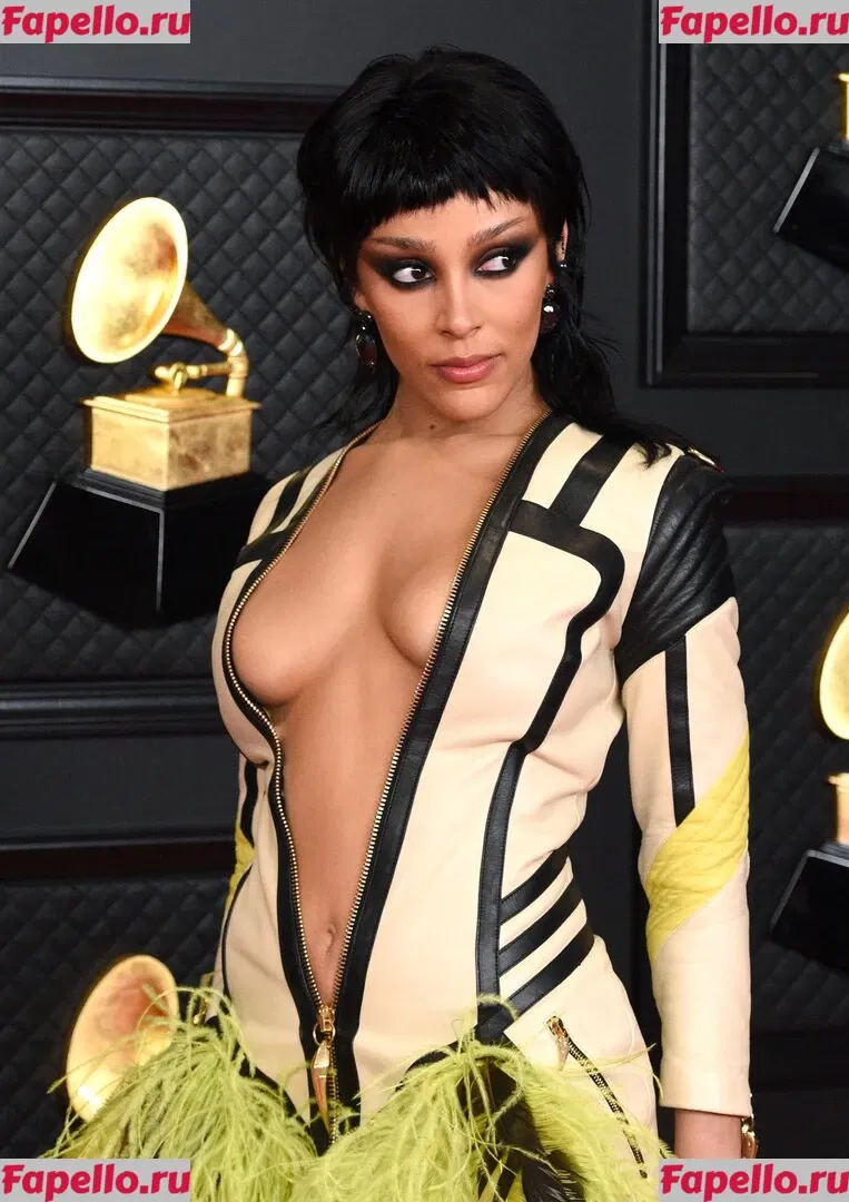 Doja Cat Onlyfans Photo Gallery 