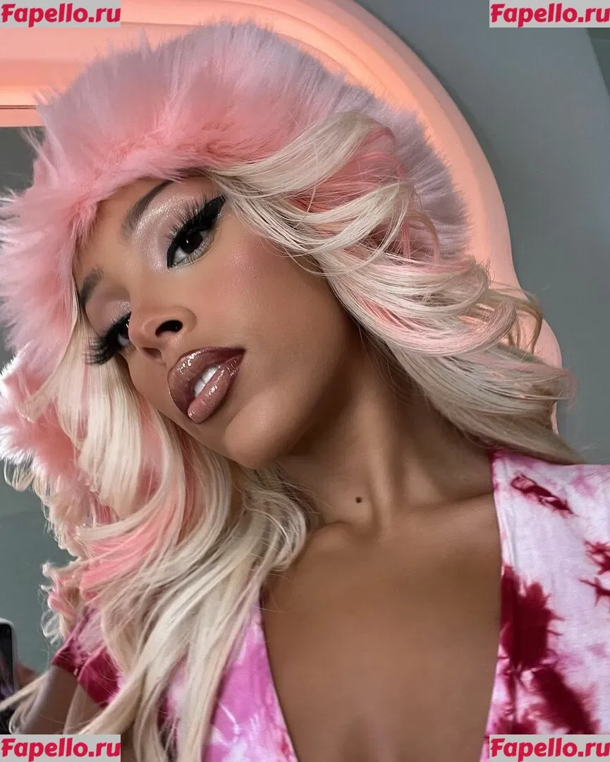 Doja Cat Onlyfans Photo Gallery 