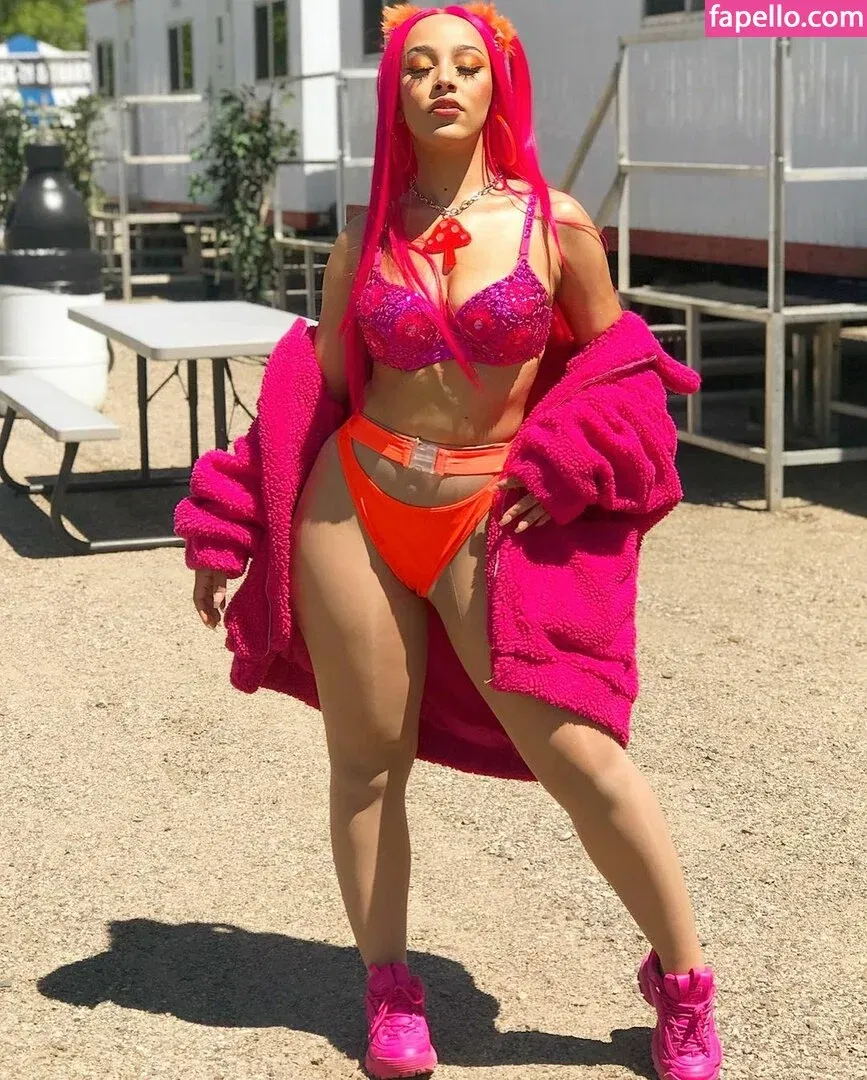Doja Cat Onlyfans Photo Gallery 