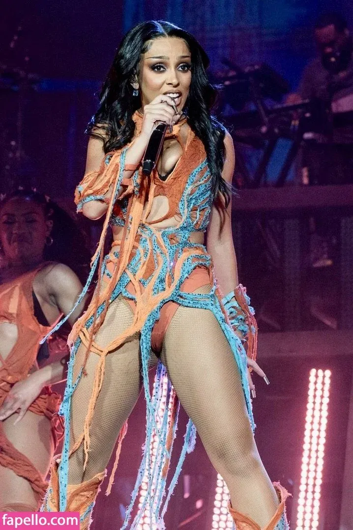 Doja Cat Onlyfans Photo Gallery 