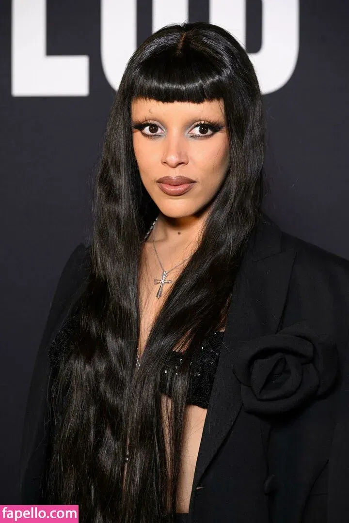 Doja Cat Onlyfans Photo Gallery 