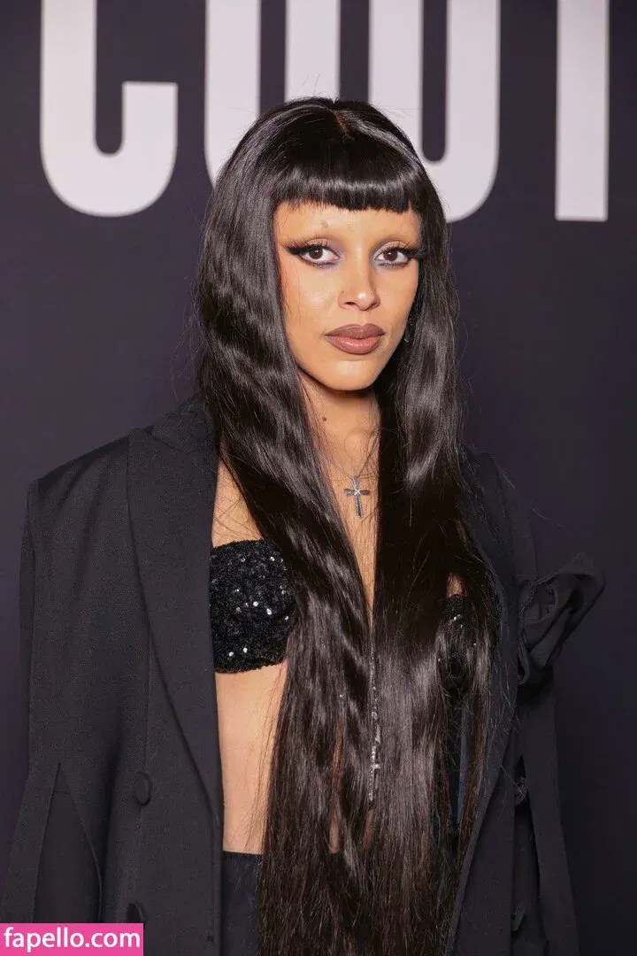 Doja Cat Onlyfans Photo Gallery 