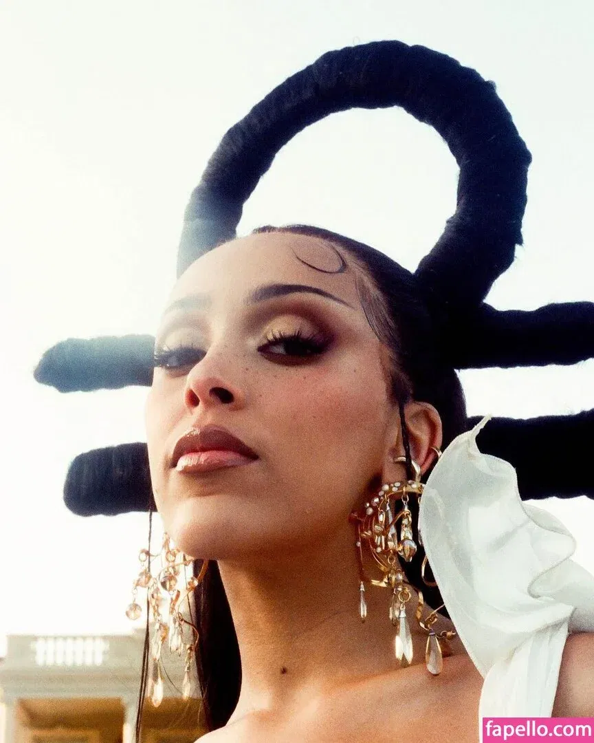 Doja Cat Onlyfans Photo Gallery 