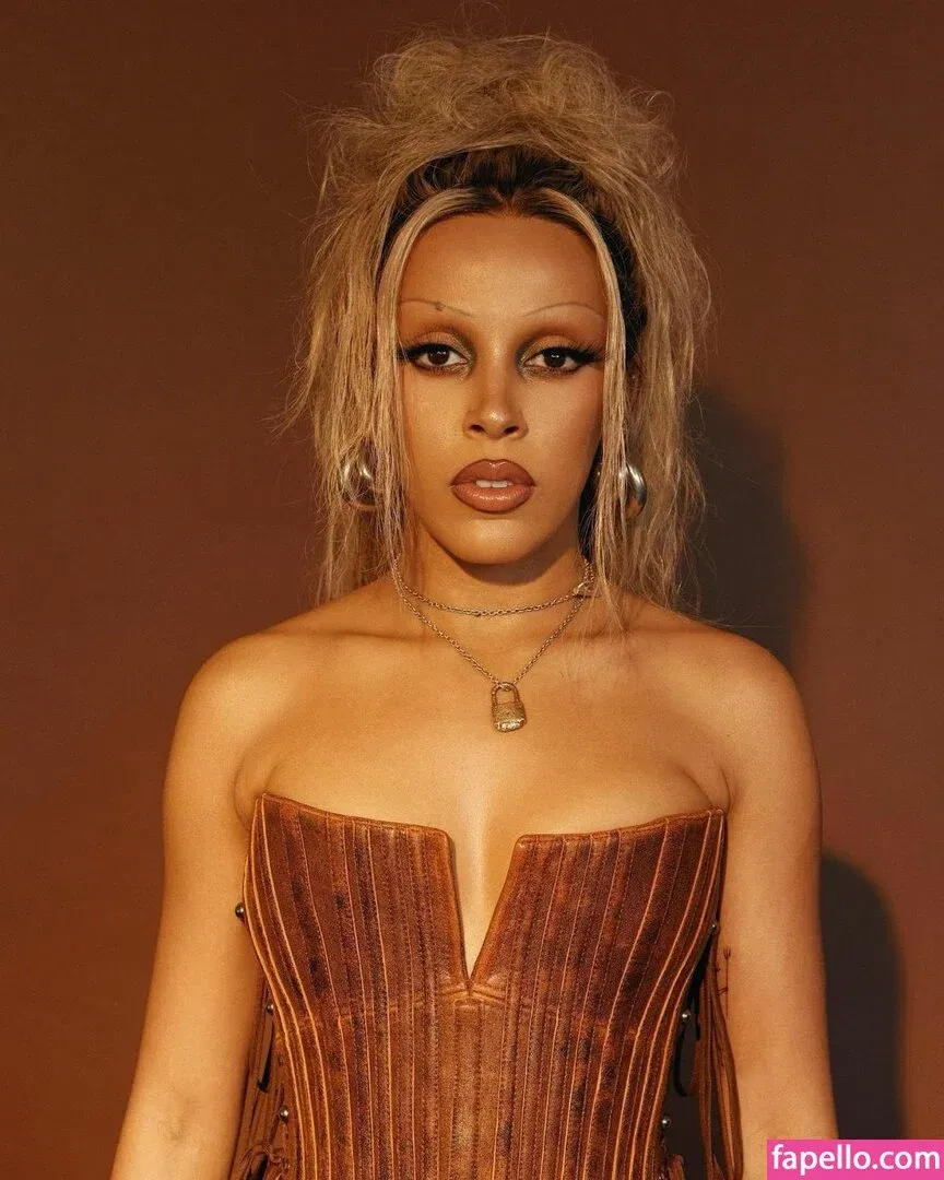 Doja Cat Onlyfans Photo Gallery 