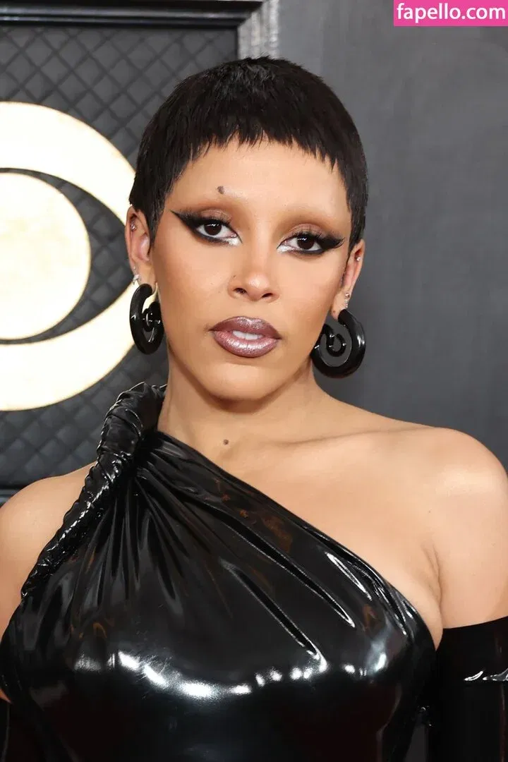 Doja Cat Onlyfans Photo Gallery 