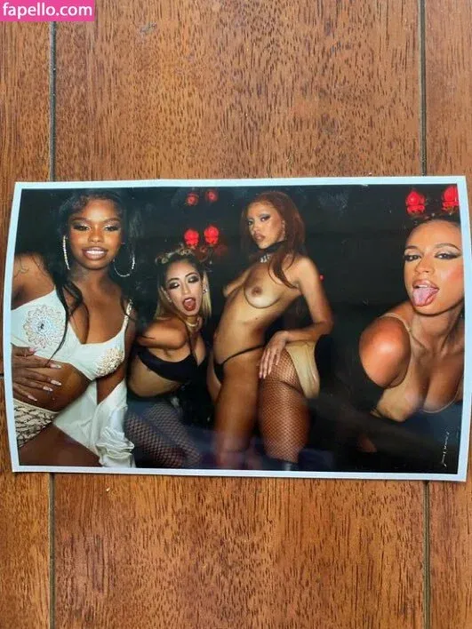 Doja Cat Onlyfans Photo Gallery 