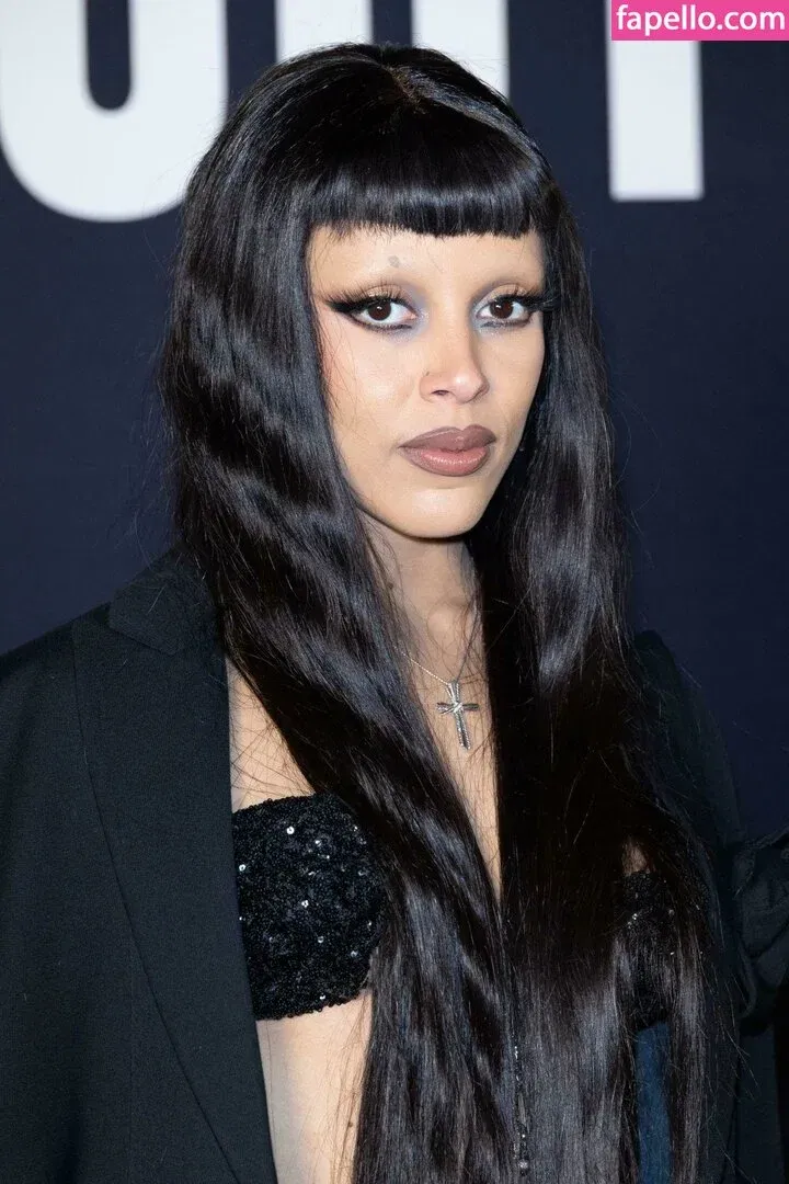 Doja Cat Onlyfans Photo Gallery 