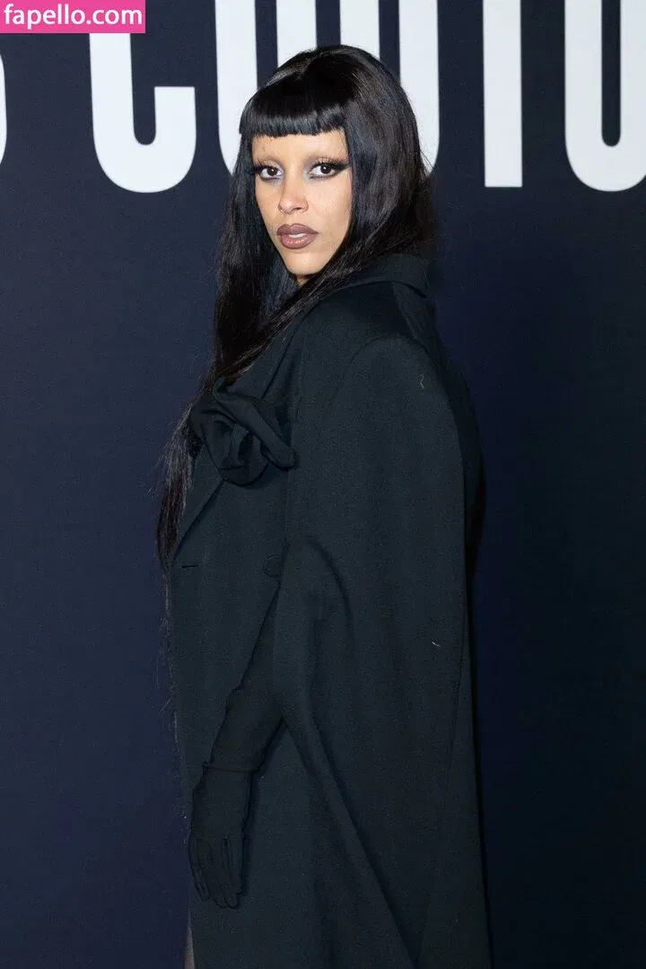 Doja Cat Onlyfans Photo Gallery 