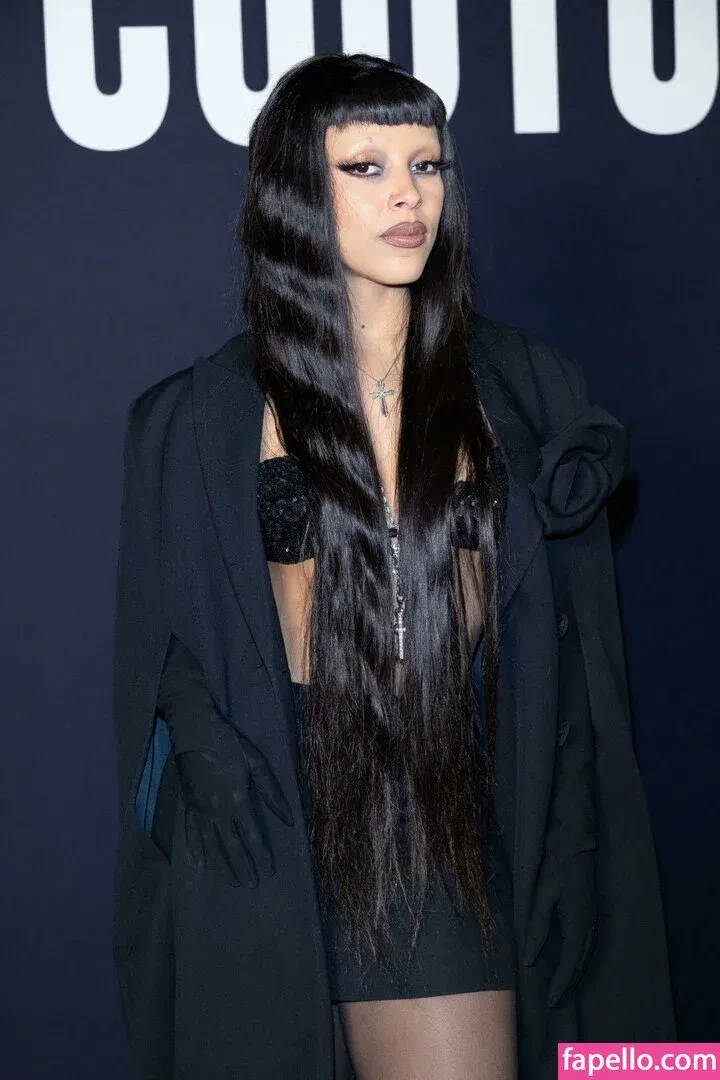 Doja Cat Onlyfans Photo Gallery 