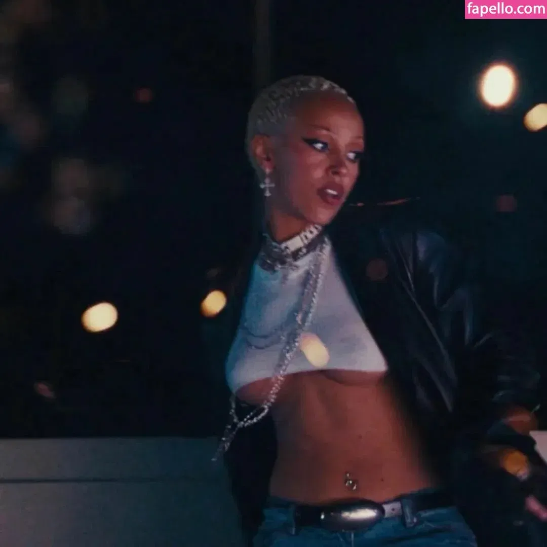 Doja Cat Onlyfans Photo Gallery 