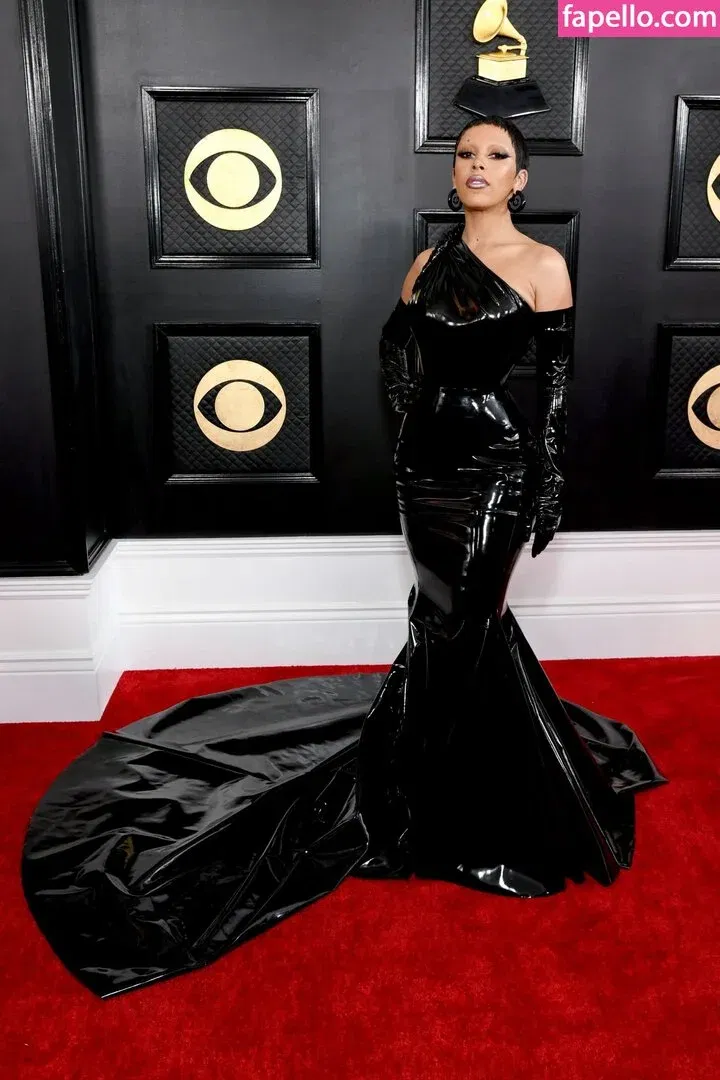 Doja Cat Onlyfans Photo Gallery 