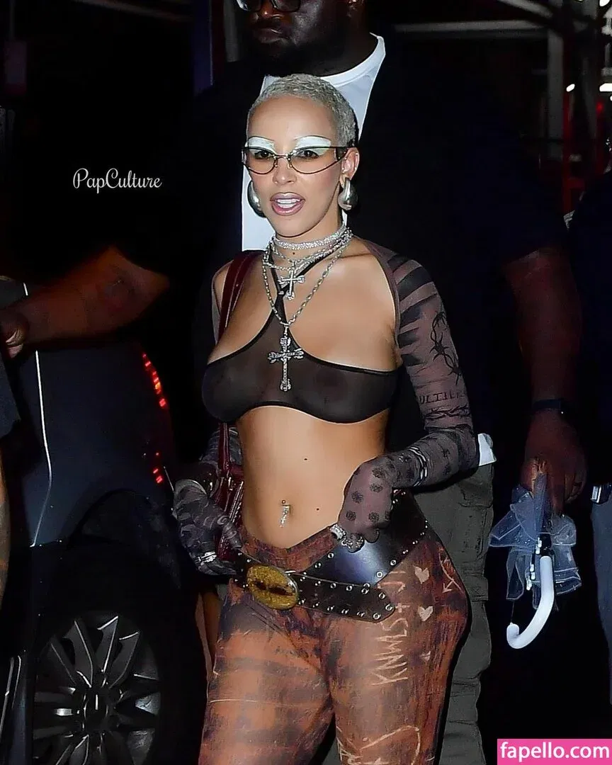 Doja Cat Onlyfans Photo Gallery 