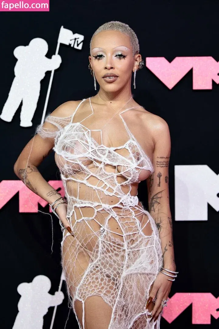 Doja Cat Onlyfans Photo Gallery 