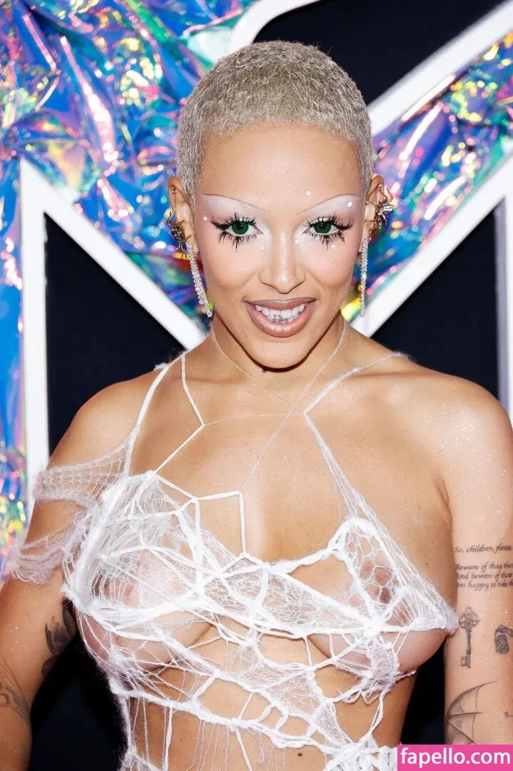 Doja Cat Onlyfans Photo Gallery 