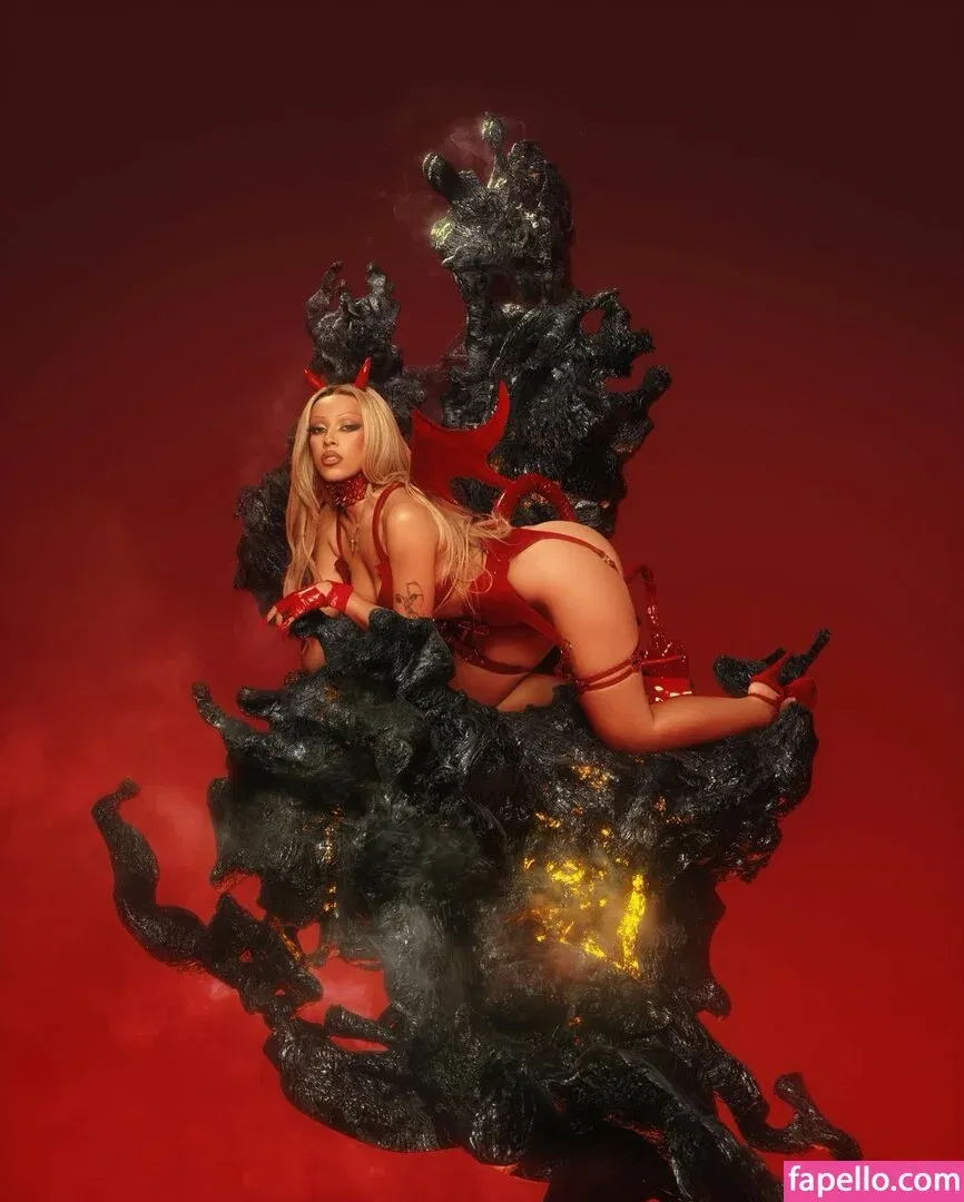 Doja Cat Onlyfans Photo Gallery 