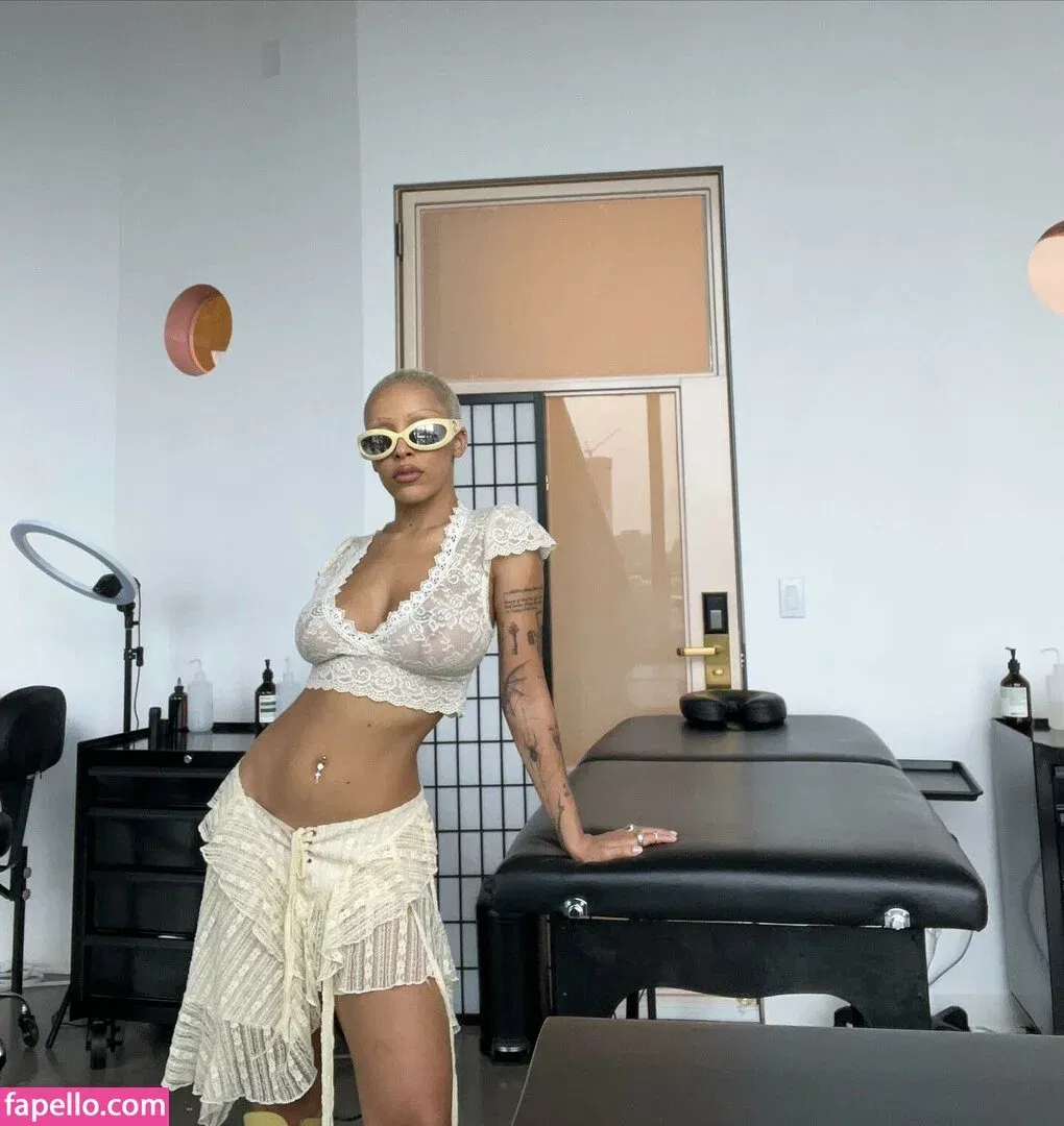 Doja Cat Onlyfans Photo Gallery 