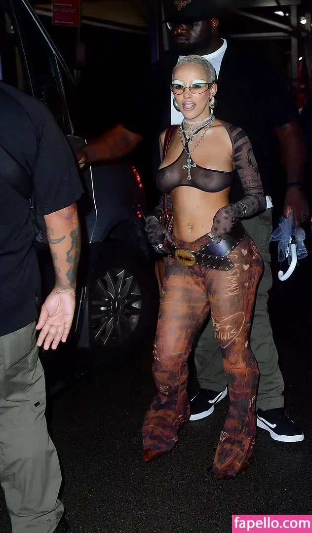 Doja Cat Onlyfans Photo Gallery 