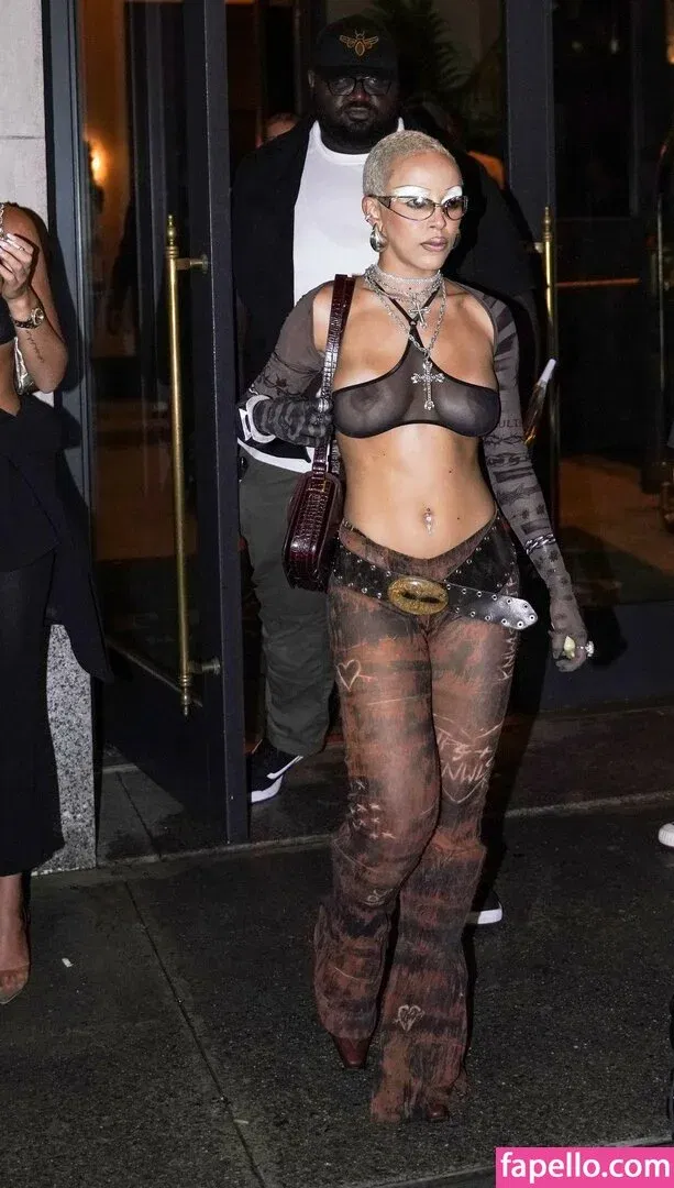 Doja Cat Onlyfans Photo Gallery 