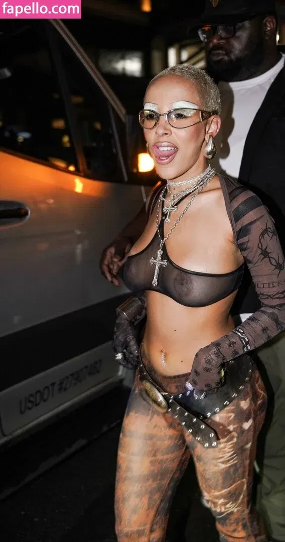 Doja Cat Onlyfans Photo Gallery 