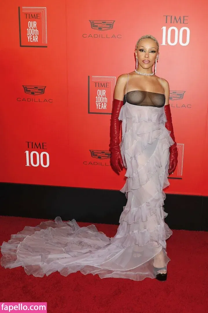 Doja Cat Onlyfans Photo Gallery 