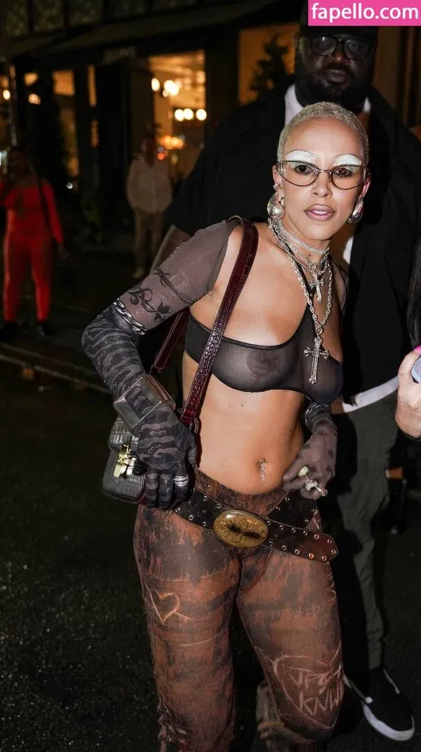 Doja Cat Onlyfans Photo Gallery 