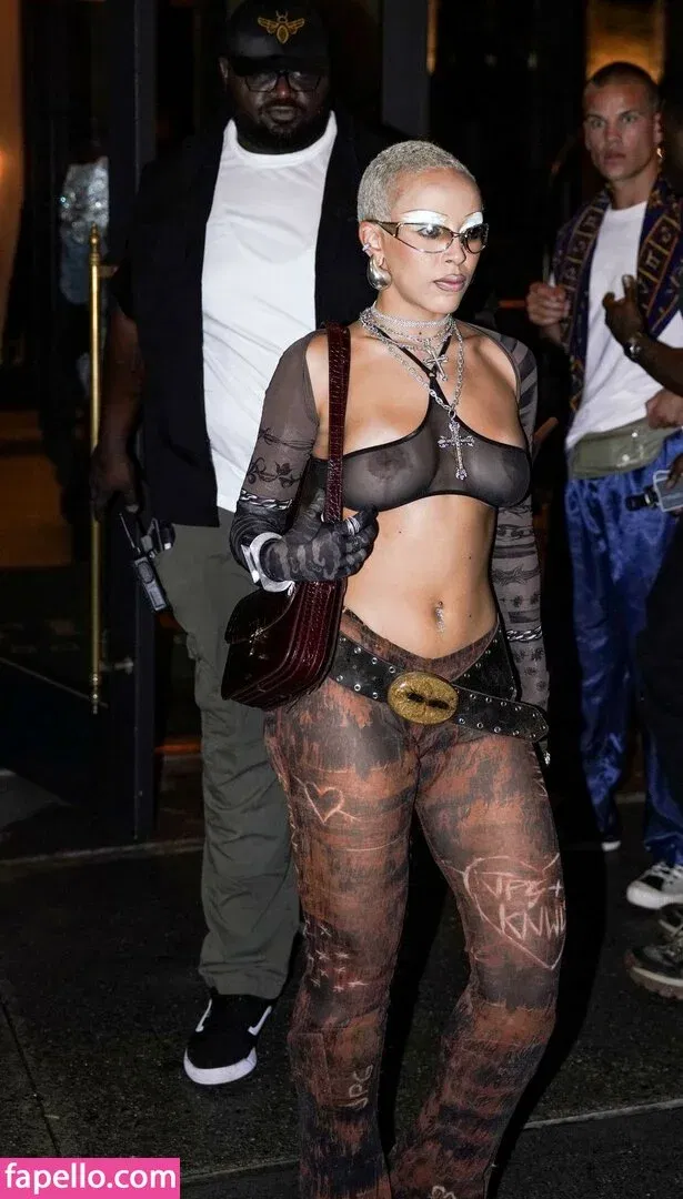 Doja Cat Onlyfans Photo Gallery 