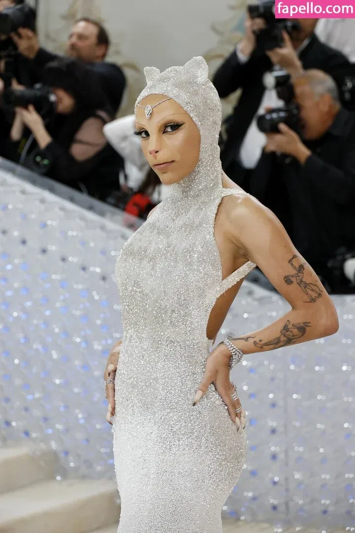 Doja Cat Onlyfans Photo Gallery 