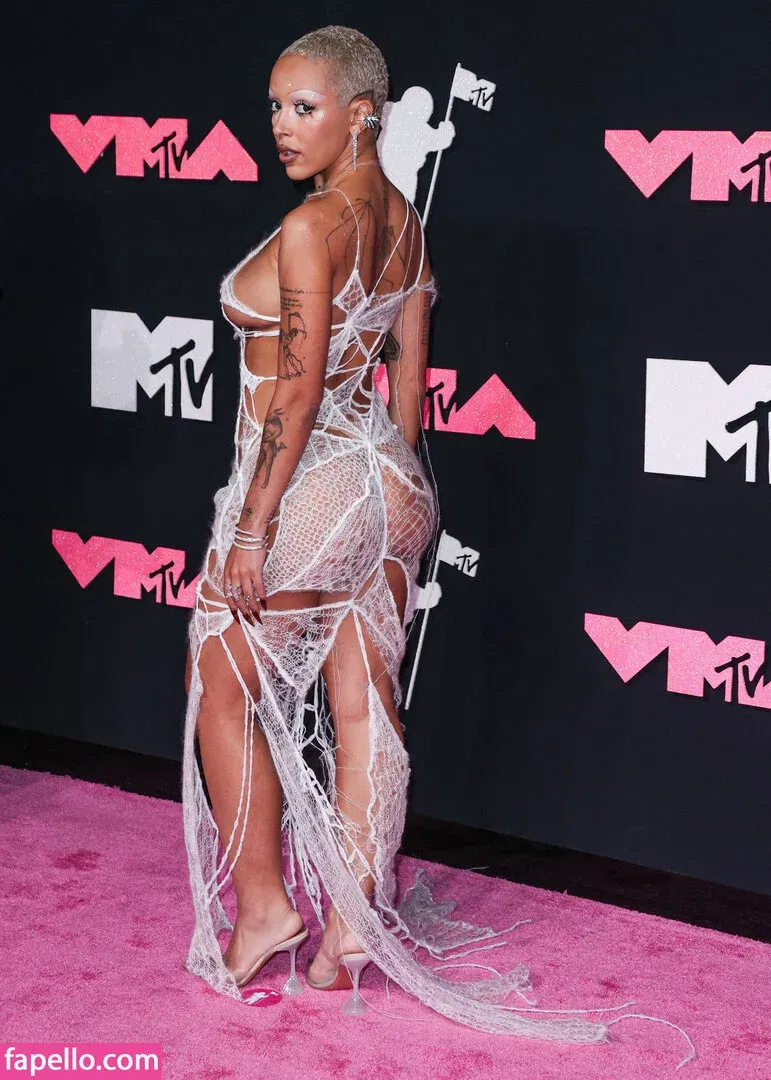 Doja Cat Onlyfans Photo Gallery 