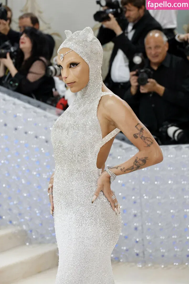 Doja Cat Onlyfans Photo Gallery 