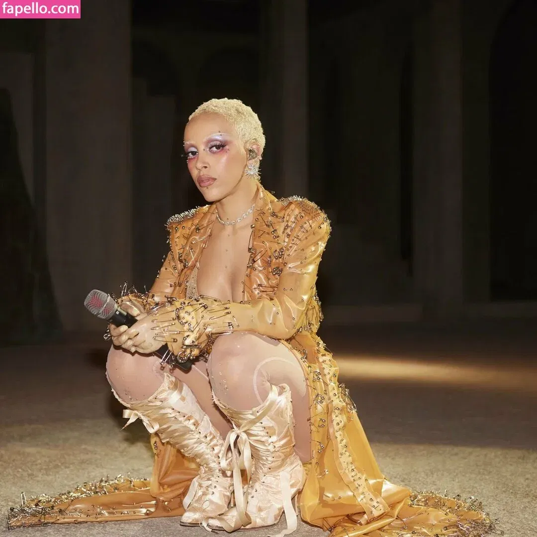 Doja Cat Onlyfans Photo Gallery 