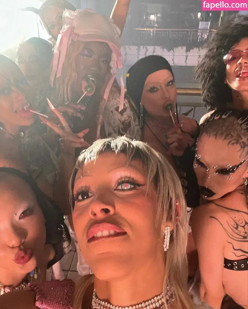 Doja Cat Onlyfans Photo Gallery 