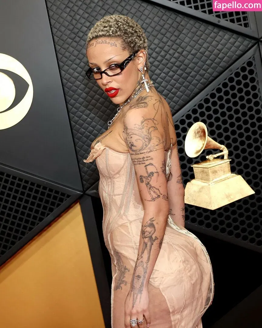 Doja Cat Onlyfans Photo Gallery 