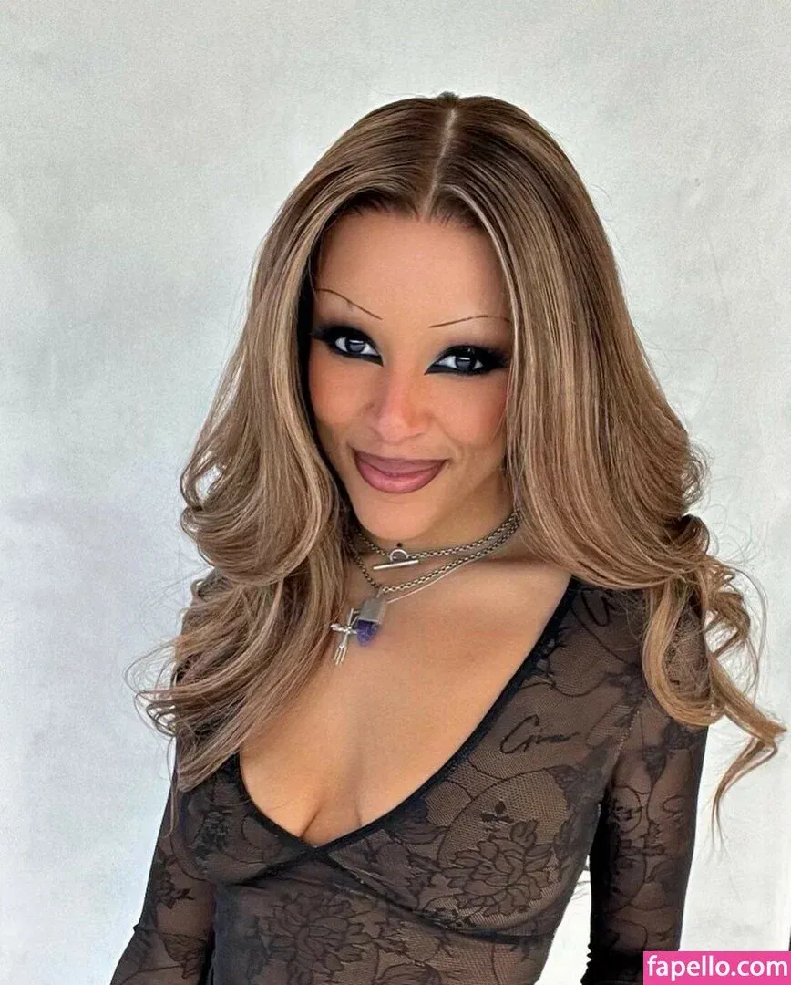 Doja Cat Onlyfans Photo Gallery 