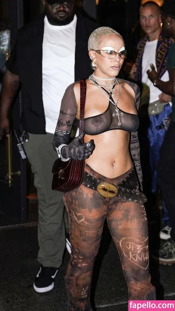 Doja Cat Onlyfans Photo Gallery 