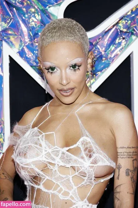 Doja Cat Onlyfans Photo Gallery 