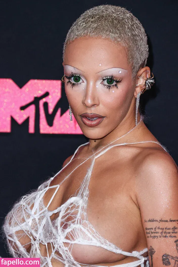 Doja Cat Onlyfans Photo Gallery 