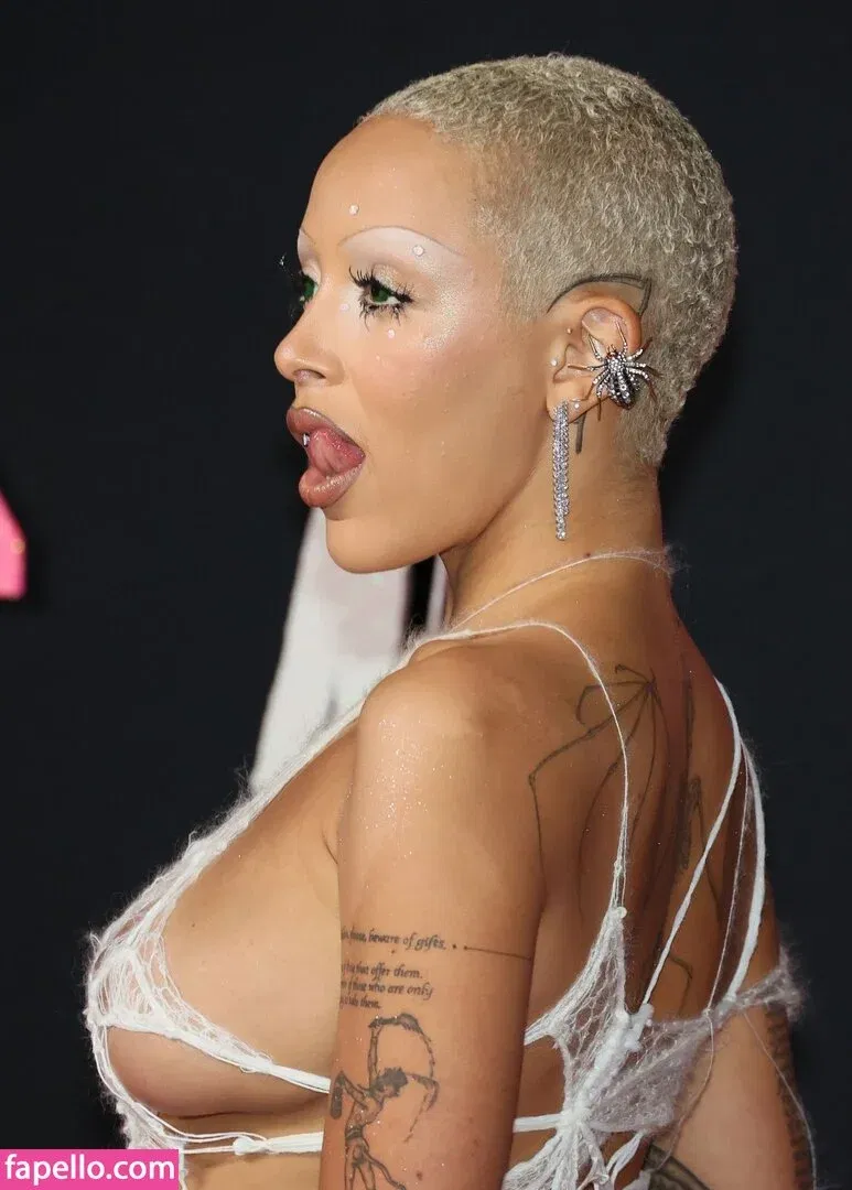Doja Cat Onlyfans Photo Gallery 
