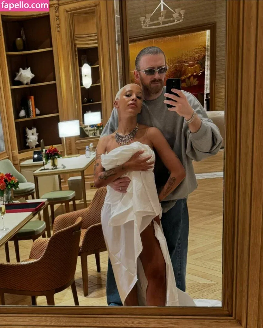 Doja Cat Onlyfans Photo Gallery 