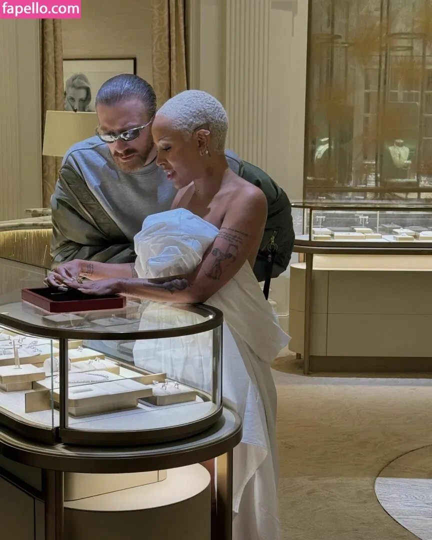 Doja Cat Onlyfans Photo Gallery 