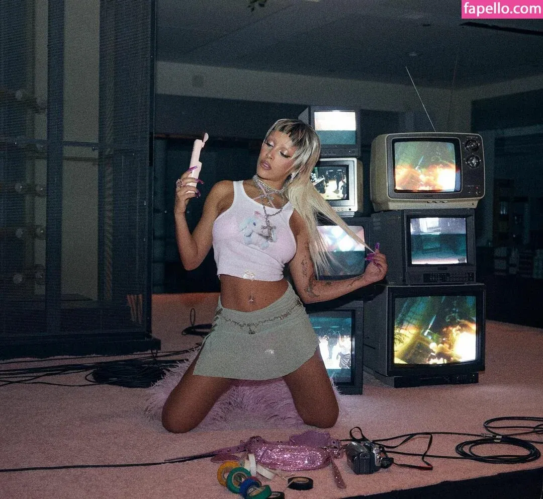 Doja Cat Onlyfans Photo Gallery 